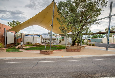 At The Creek Visitor Information Centre - Southport Accommodation 2