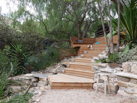 Looking Glass Garden - Accommodation Southport 0