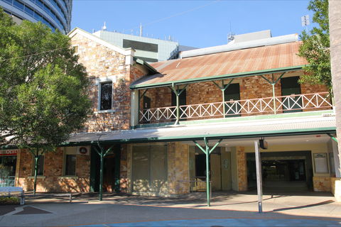 Victoria Hotel (the Vic), Darwin - Southport Accommodation 0