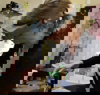 Opal polishing workshops in the beautiful Blue Mountains - Accommodation Southport