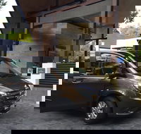 Mercedes 7 seat Limousine Cairns Airport to Port Douglas - Southport Accommodation