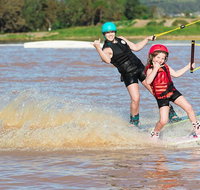 4 Hour Wakeboarding/Kneeboarding Pass - Southport Accommodation