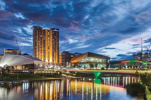 Adelaide Airport Transfers : Airport ADL To Adelaide City In Luxury Van - Accommodation Southport 2