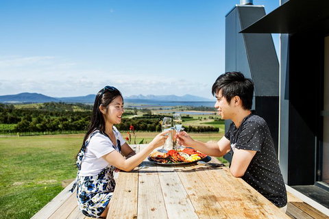 All Inclusive Wine Tour Up The Derwent Valley Hobart: Local Wines & Cheeses - Accommodation Southport 0