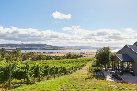 Launceston Wine & Sightseeing Tours - Southport Accommodation 0