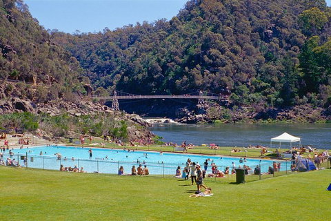 Launceston Wine & Sightseeing Tours - Southport Accommodation 1