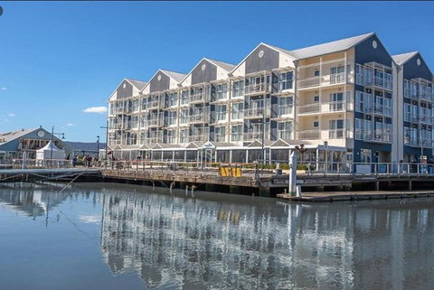 3.5 Hours Walking Guided Tour Of Launceston Highlights - Accommodation Southport 2