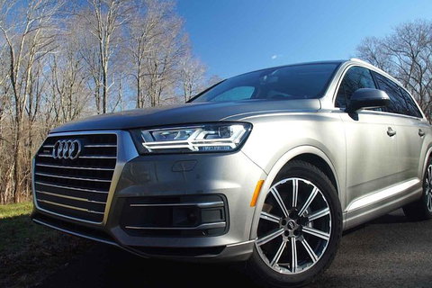 Audi Q7 SUV Melbourne Airport To CBD - Accommodation Southport 2