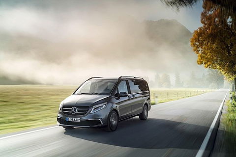 Van Service Melbourne Airport To CBD - Southport Accommodation 0