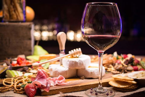 Full-Day Gourmet Wine Tour With Pick Up And Lunch - Southport Accommodation 0