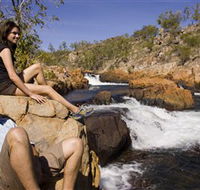 Crystal Falls - Southport Accommodation