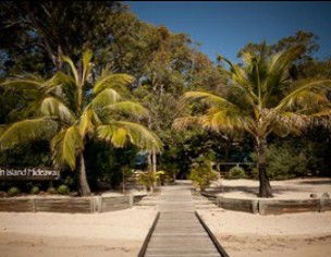 An Island Hideaway - Southport Accommodation 1