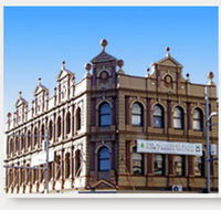 Agincourt Hotel - Southport Accommodation