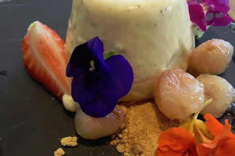 MRepublic Restaurant, Bar And Lounge - Southport Accommodation 2