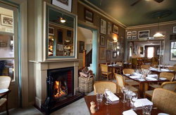 O'Connells Centenary Hotel - Accommodation Southport 2