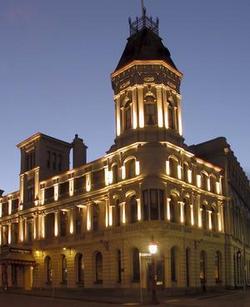 Craig`s Royal Hotel - Accommodation Southport 0