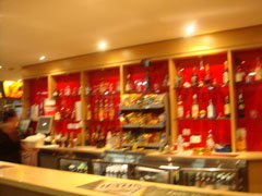 Oaks Hotel - Accommodation Southport 2