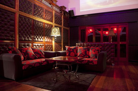 East End Bar - Southport Accommodation 2