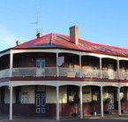 Brookton Club Hotel - Accommodation Southport