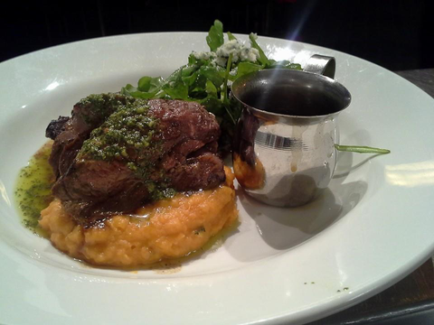 Salamander Tavern - Accommodation Southport 5