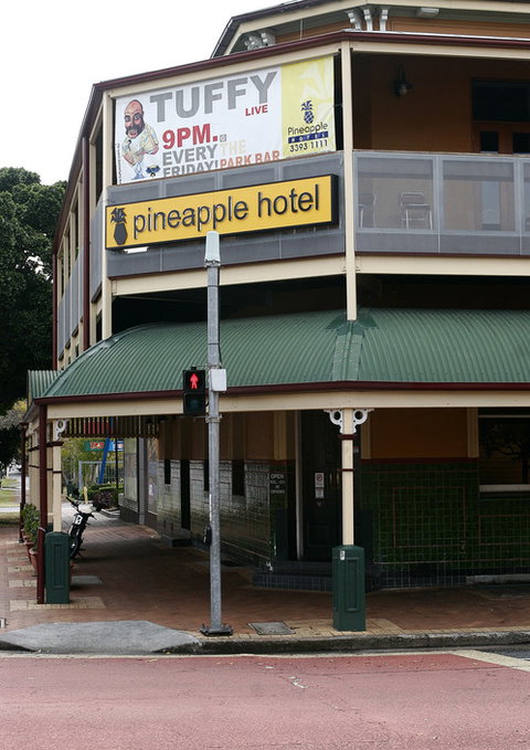 Pineapple Hotel - Accommodation Southport 1