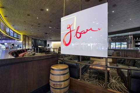 JBar - Southport Accommodation 0