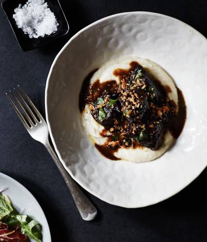 St Elmo Dining Room & Bar - Accommodation Southport 4