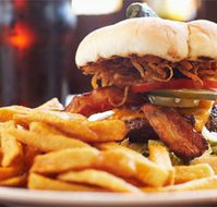 Karama Plaza Tavern - Accommodation Southport