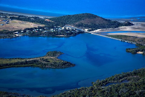 Causeway Lake Markets - Southport Accommodation 0