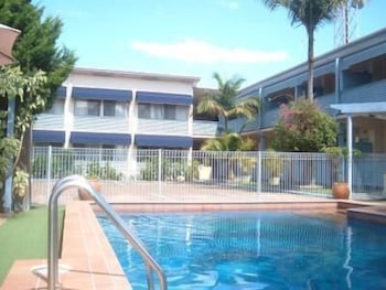 Stroud NSW Southport Accommodation