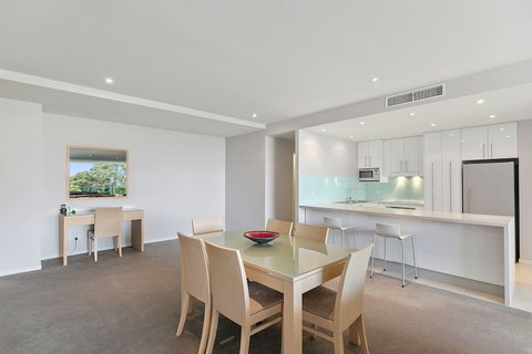 Akama Resort - Accommodation Southport 2