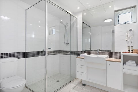 Akama Resort - Accommodation Southport 5