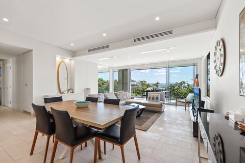 The Rise Noosa - Accommodation Southport 2