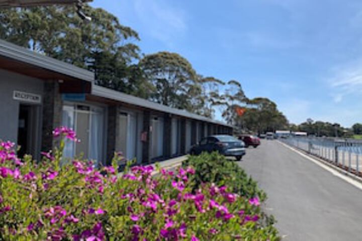 Yolla TAS Southport Accommodation