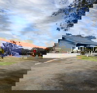 Emu Beach Chalets - Accommodation Southport