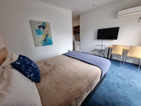 Nelson Towers Motel & Apartments - Southport Accommodation 6