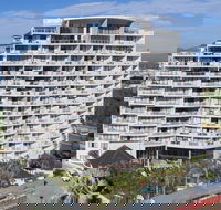 Broadbeach Savannah Hotel  Resort