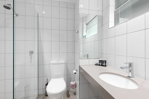 Comfort Inn Silver Birch - Accommodation Southport 4