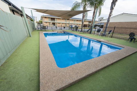 Garden City Motor Inn - Southport Accommodation 5