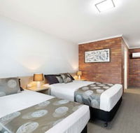 Blue Shades Motel - Southport Accommodation