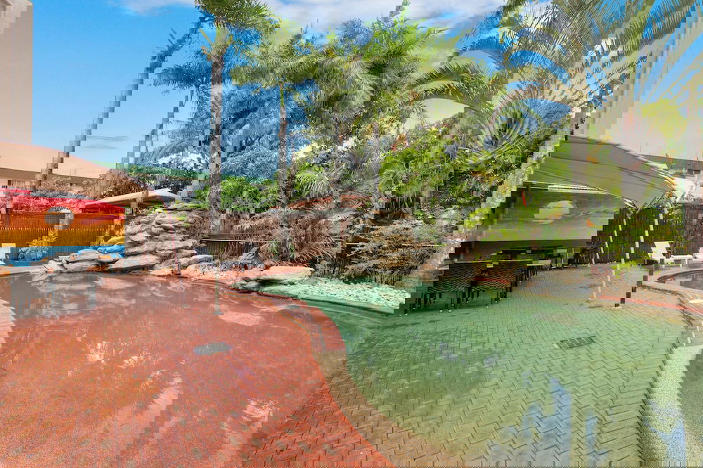 Cairns QLD Southport Accommodation