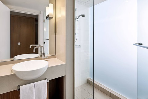 Courtyard By Marriott Sydney-North Ryde - Accommodation Southport 4