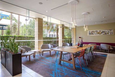 Courtyard By Marriott Sydney-North Ryde - Accommodation Southport 2