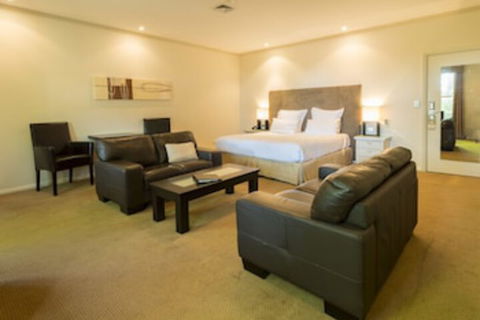Beau Monde International - Southport Accommodation 0