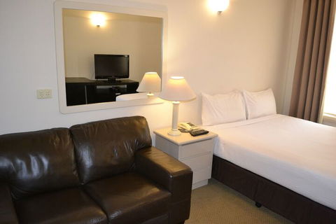 Beau Monde International - Southport Accommodation 7