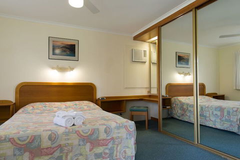 Vacation Village - Southport Accommodation 3