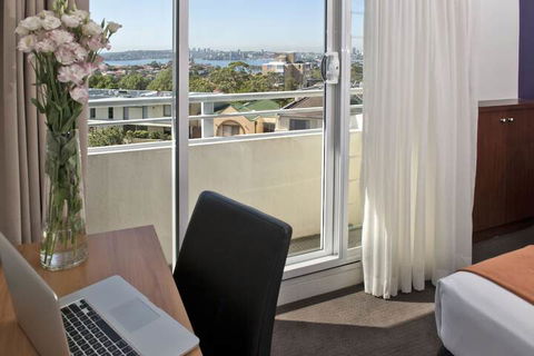 Park Regis Concierge Apartments - Southport Accommodation 3
