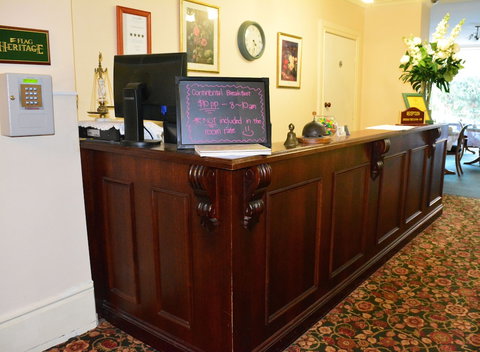 Toorak Manor - Southport Accommodation 2