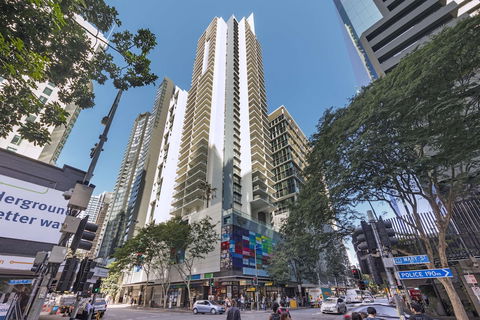 IStay River City Brisbane - Southport Accommodation 5
