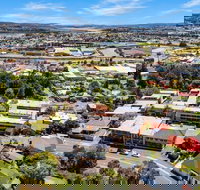 Coach House Launceston - Southport Accommodation